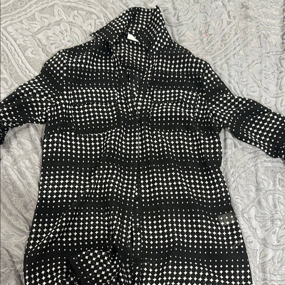 New York & Company Monochrome Circle Pattern Blouse